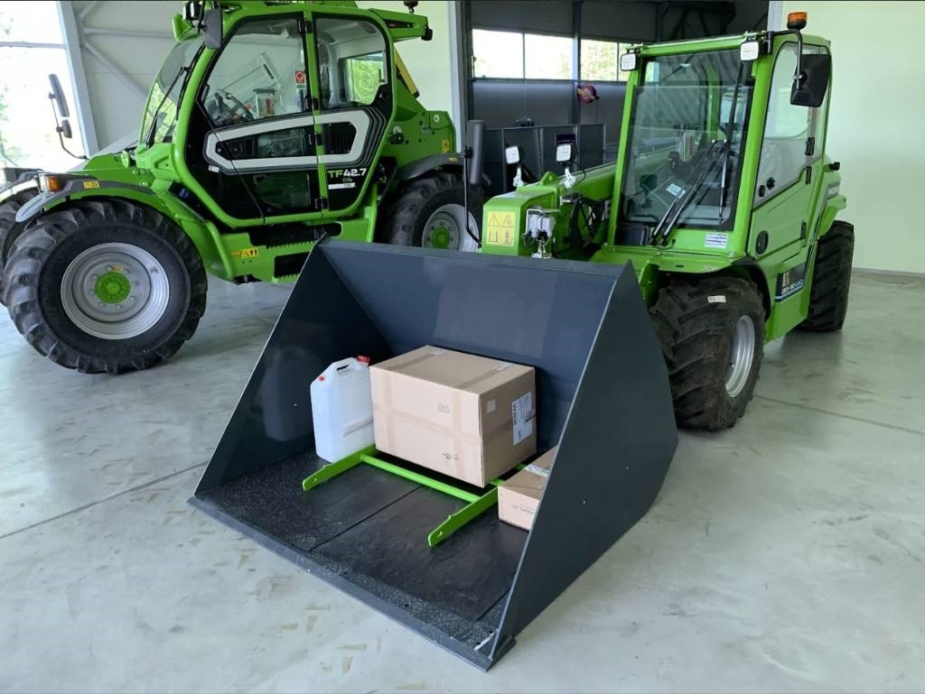 Merlo EW25.5-90 4WD - Teleskooplaadur: pilt 4 Merlo EW25.5-90 4WD - Teleskooplaadur: pilt 4
