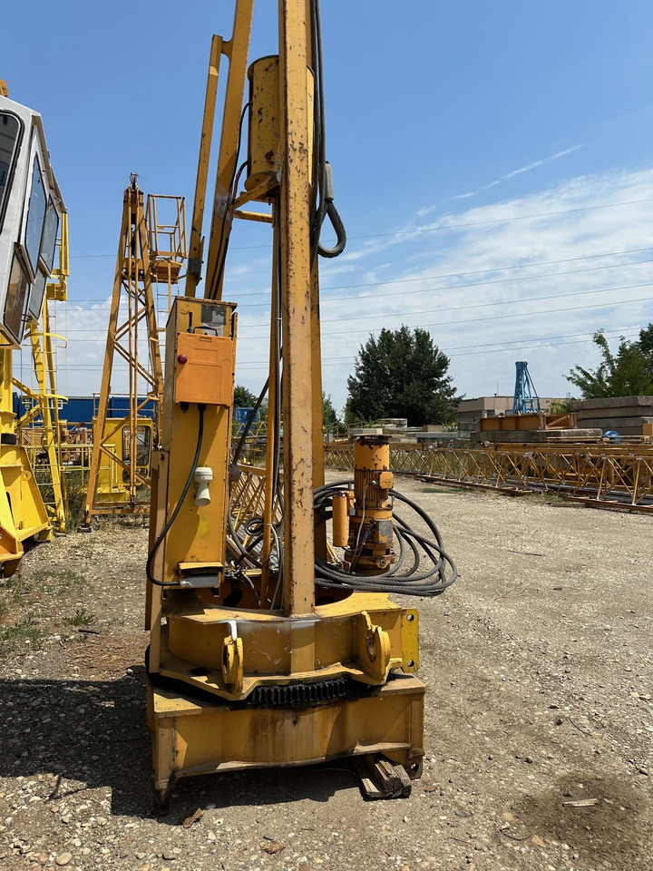 LIEBHERR 30 LC with chassis - Tornkraana: pilt 1 LIEBHERR 30 LC with chassis - Tornkraana: pilt 1