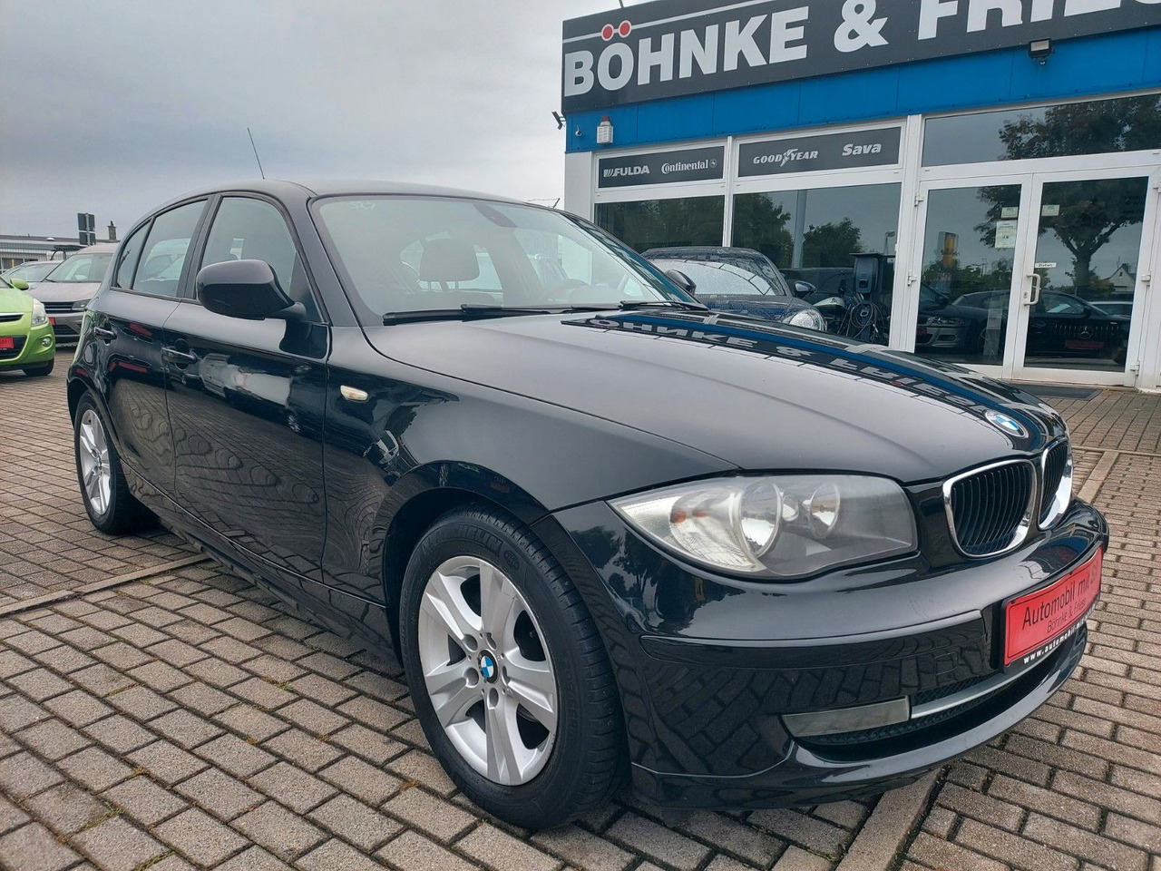 BMW 116 Baureihe 1 Lim. 116d Klima Sitzheizung - Sedaan: pilt 1 BMW 116 Baureihe 1 Lim. 116d Klima Sitzheizung - Sedaan: pilt 1