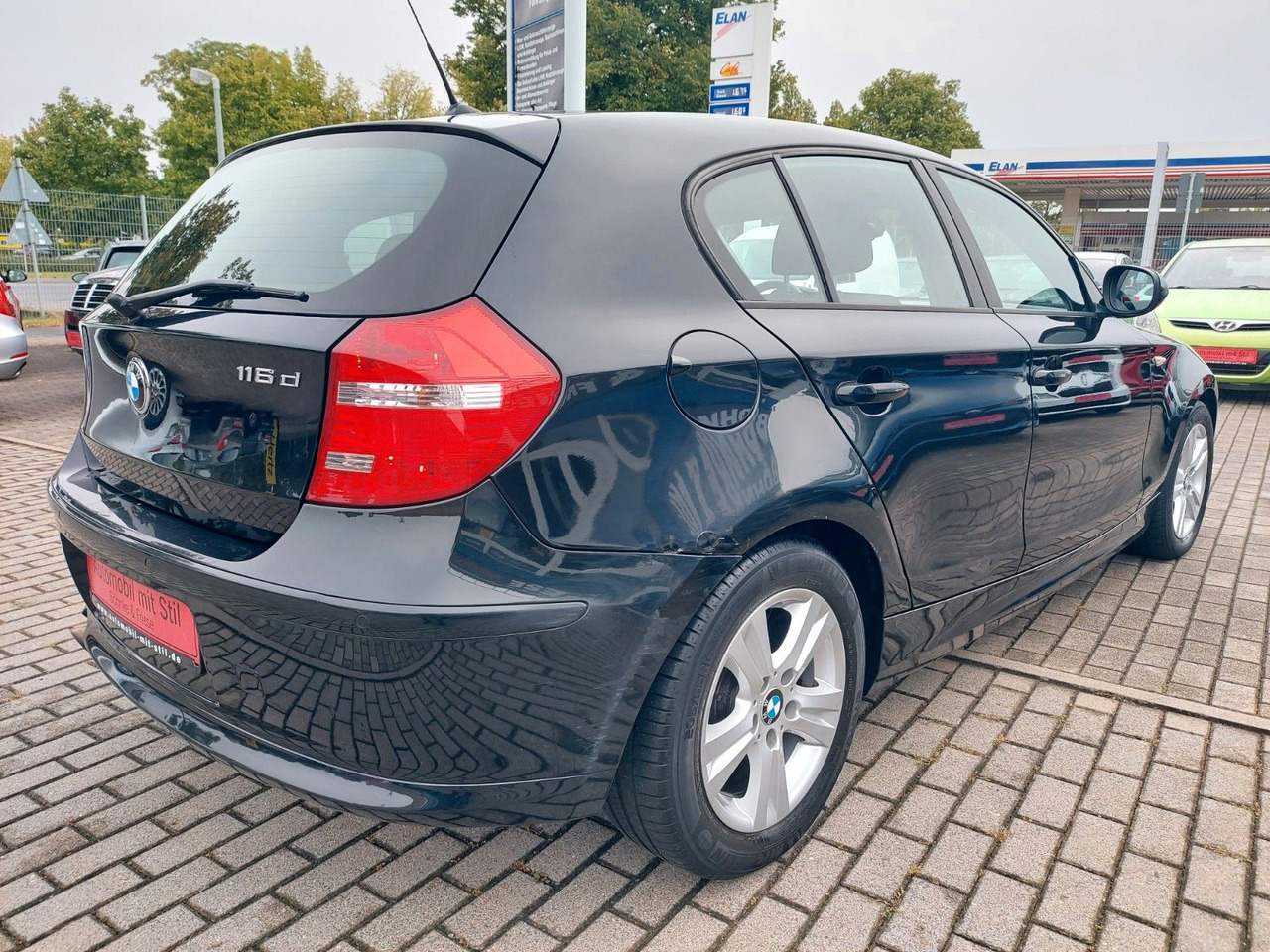 BMW 116 Baureihe 1 Lim. 116d Klima Sitzheizung - Sedaan: pilt 3 BMW 116 Baureihe 1 Lim. 116d Klima Sitzheizung - Sedaan: pilt 3