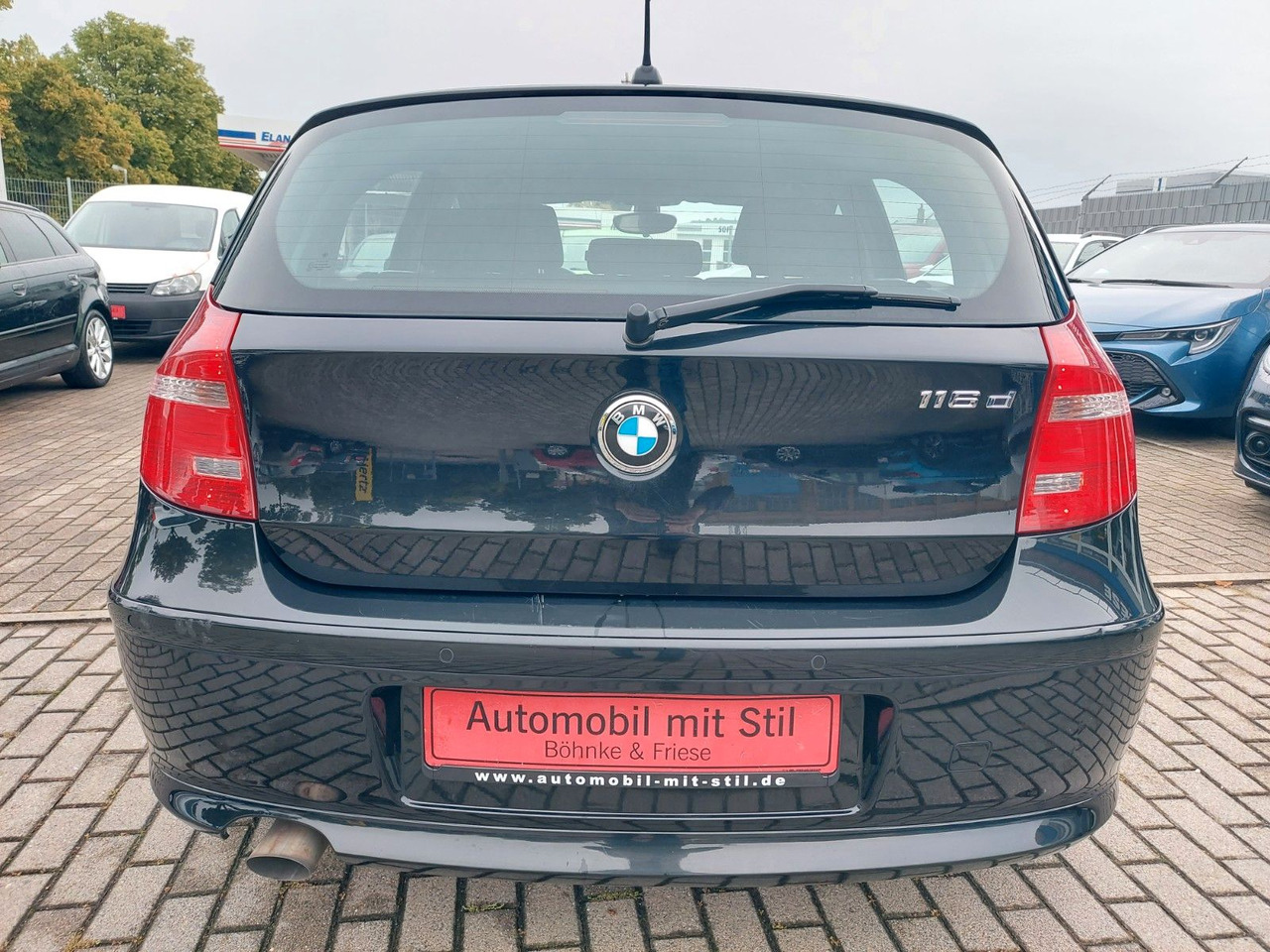 BMW 116 Baureihe 1 Lim. 116d Klima Sitzheizung - Sedaan: pilt 4 BMW 116 Baureihe 1 Lim. 116d Klima Sitzheizung - Sedaan: pilt 4
