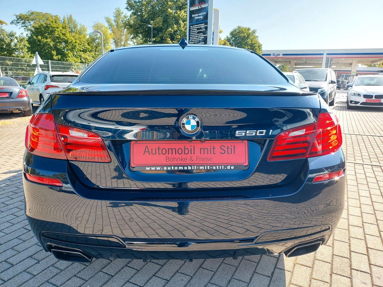 BMW 550i Limousine Autom. M-Sport HUD Glasdach H&K - Sedaan: pilt 5 BMW 550i Limousine Autom. M-Sport HUD Glasdach H&K - Sedaan: pilt 5