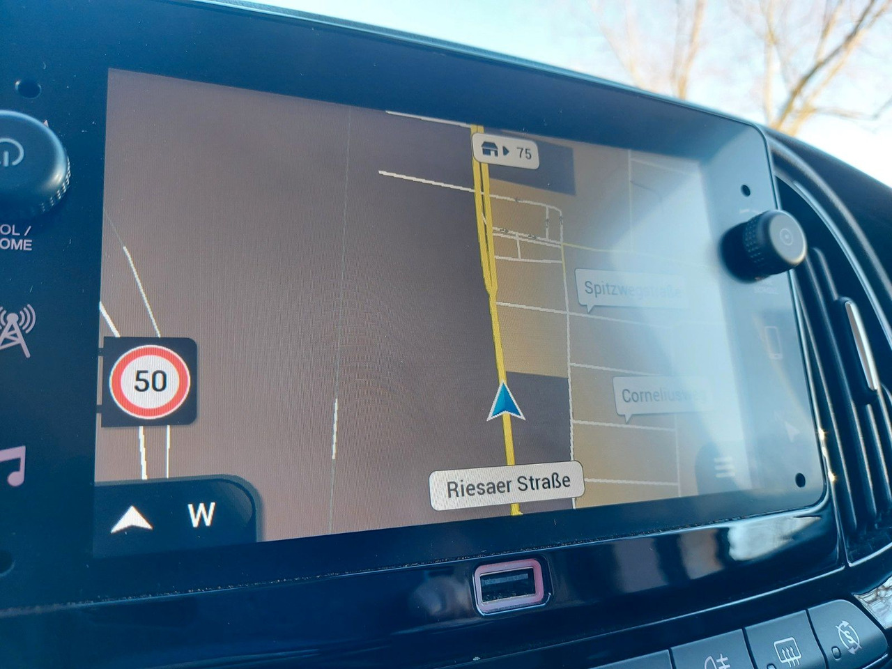 Fiat Doblo Doblò SX Kasten KLIMA DAB KAMERA NAVI - Mikrobuss: pilt 4 Fiat Doblo Doblò SX Kasten KLIMA DAB KAMERA NAVI - Mikrobuss: pilt 4