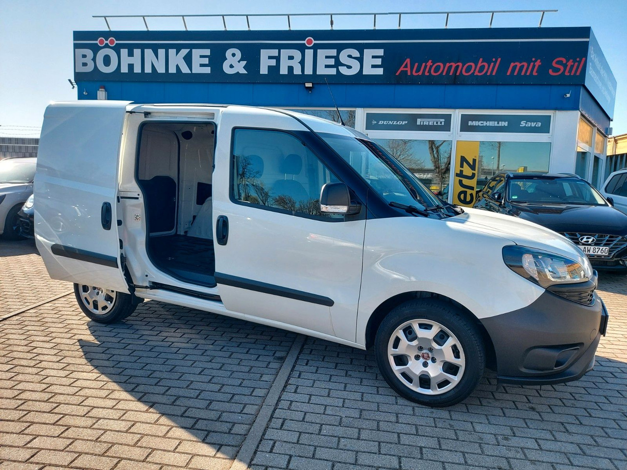 Fiat Doblo Doblò SX Kasten KLIMA DAB KAMERA NAVI - Mikrobuss: pilt 1 Fiat Doblo Doblò SX Kasten KLIMA DAB KAMERA NAVI - Mikrobuss: pilt 1