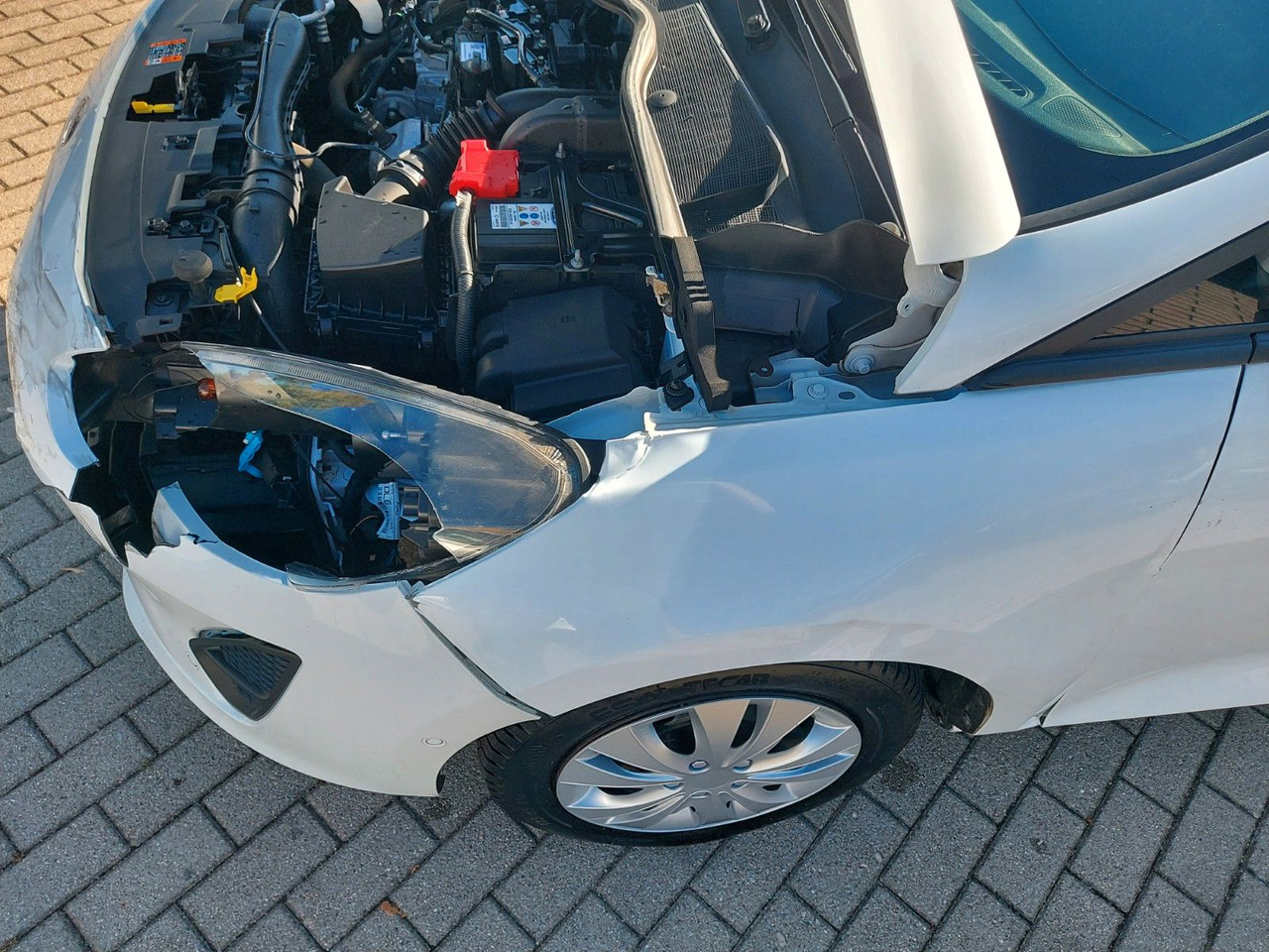 Ford Fiesta Trend KLIMAA. TEMPOMAT SHZ SPURWECHSEL - Auto: pilt 2 Ford Fiesta Trend KLIMAA. TEMPOMAT SHZ SPURWECHSEL - Auto: pilt 2