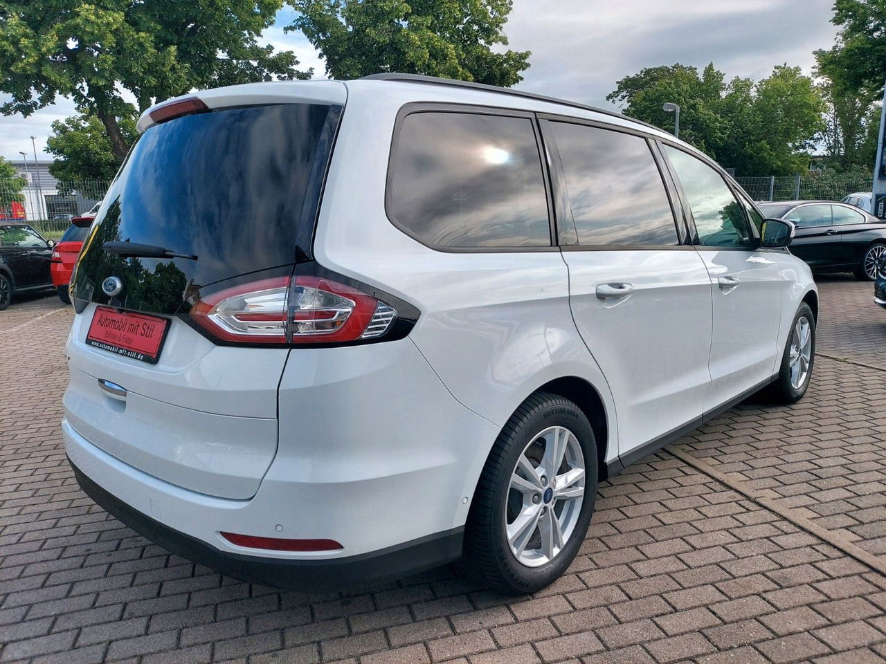 Ford Galaxy 7 Sitze Navi Kamera Tempo SignAssist - Mikrobuss: pilt 5 Ford Galaxy 7 Sitze Navi Kamera Tempo SignAssist - Mikrobuss: pilt 5