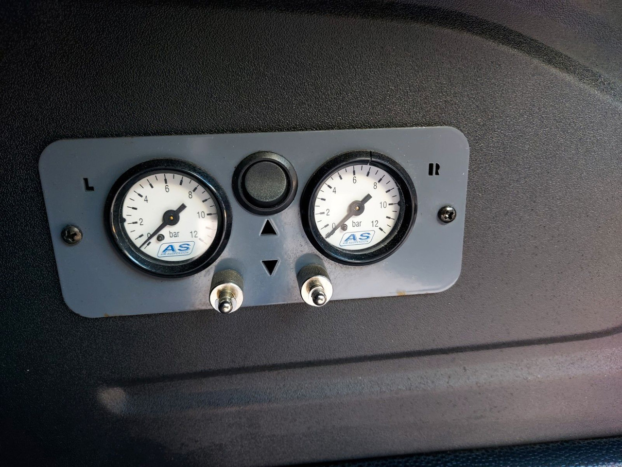 Ford Transit Pritsche 350 L4 extra lang Luftfeder - Madelauto: pilt 3 Ford Transit Pritsche 350 L4 extra lang Luftfeder - Madelauto: pilt 3