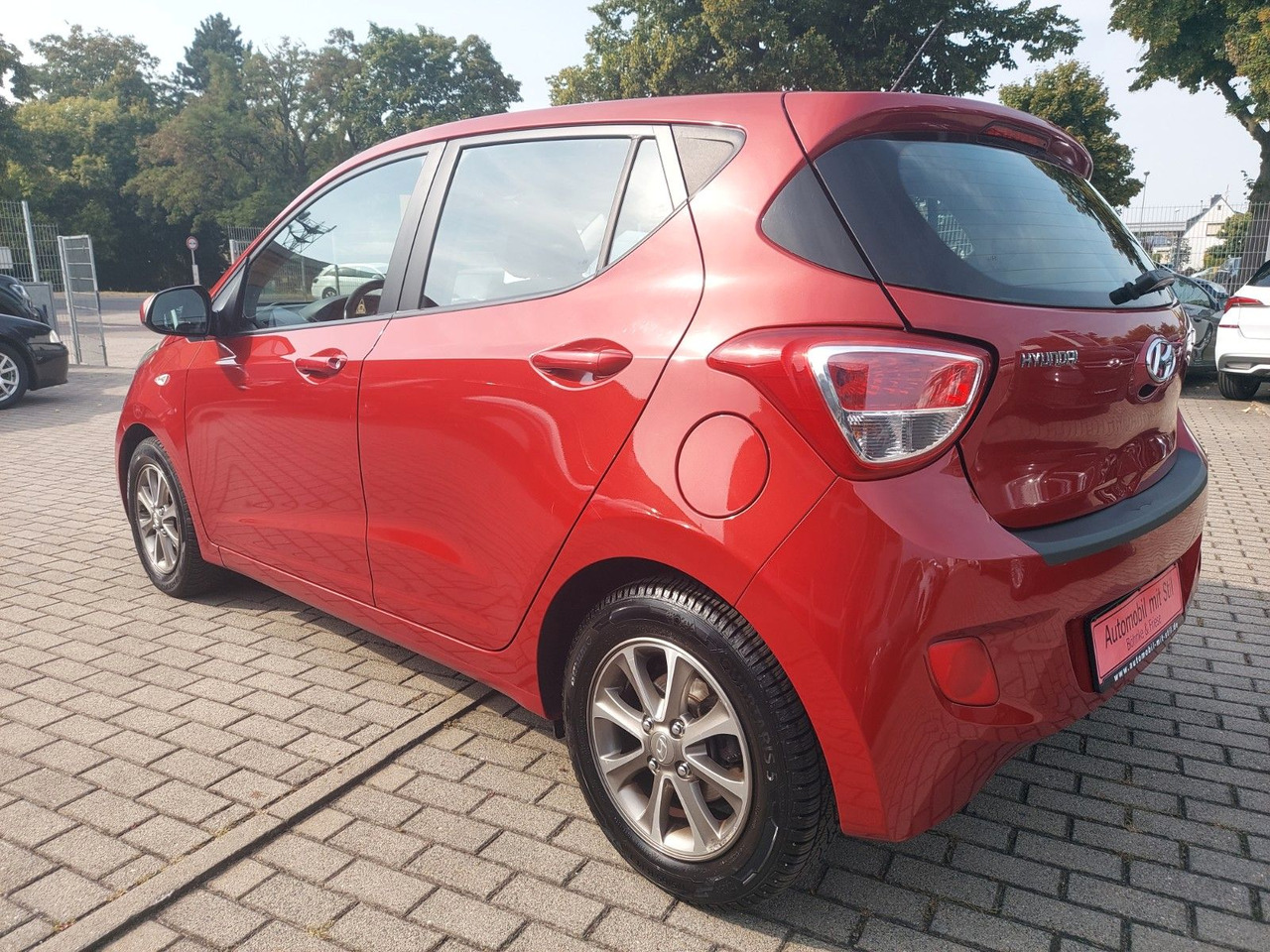 Hyundai i10 Intro Edition Klima Sitzeizung Bluetooth - Auto: pilt 4 Hyundai i10 Intro Edition Klima Sitzeizung Bluetooth - Auto: pilt 4
