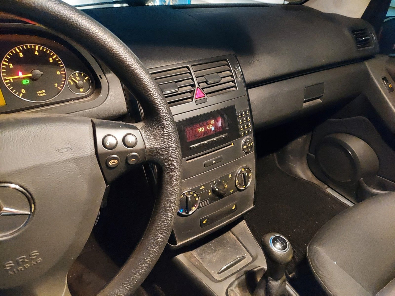 Mercedes-Benz A 150 5 Türen Klimaautomatik Sitzheizung - Auto: pilt 1 Mercedes-Benz A 150 5 Türen Klimaautomatik Sitzheizung - Auto: pilt 1