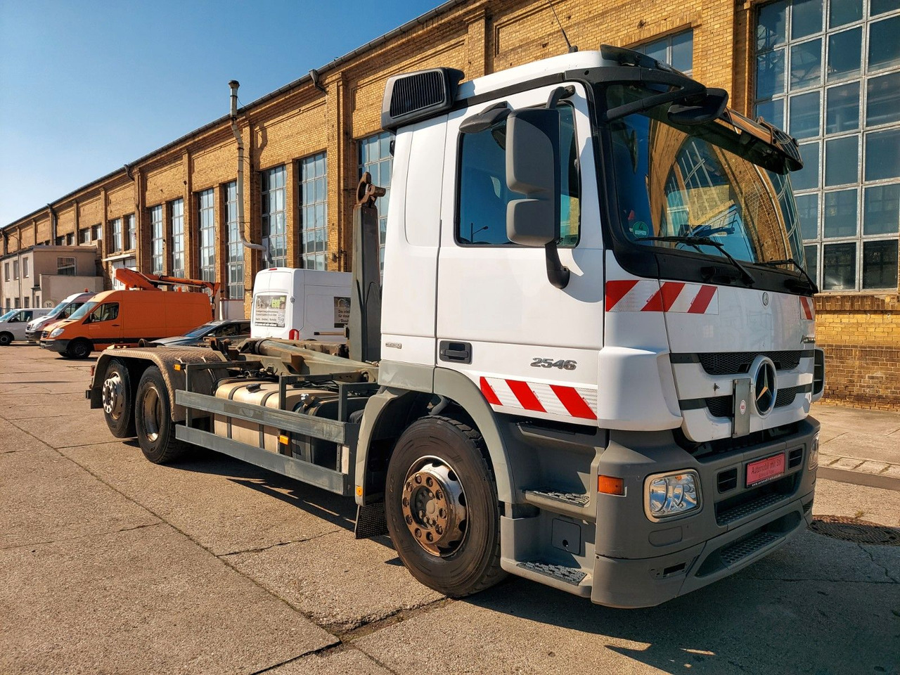 Mercedes-Benz Actros 6-Zyl. 2546 ABROLLKIPPER MEILER - Konkstõstukiga veoauto: pilt 2 Mercedes-Benz Actros 6-Zyl. 2546 ABROLLKIPPER MEILER - Konkstõstukiga veoauto: pilt 2