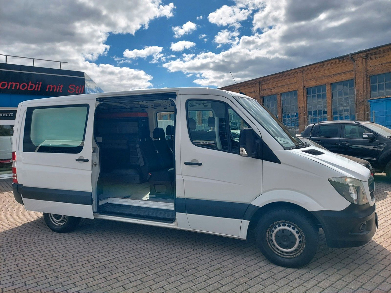 Mercedes-Benz Sprinter II Kasten 314 CDI Mixto 6 Sitze - Mikrobuss: pilt 1 Mercedes-Benz Sprinter II Kasten 314 CDI Mixto 6 Sitze - Mikrobuss: pilt 1