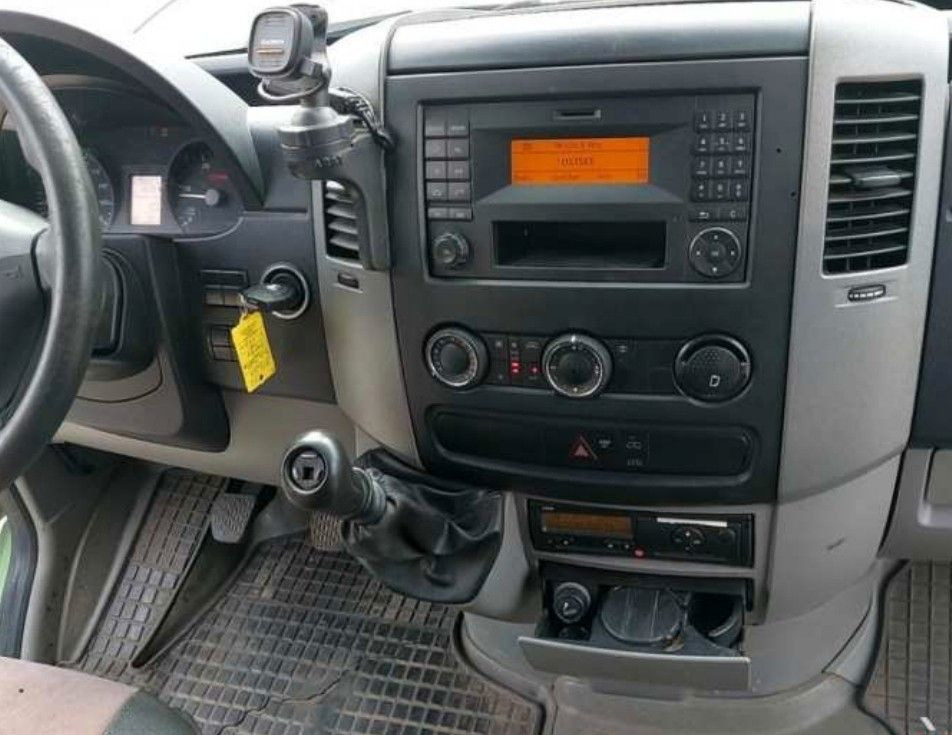 Mercedes-Benz Sprinter II Kasten 316 CDI hoch Klima Standheiz - Mikrobuss: pilt 3 Mercedes-Benz Sprinter II Kasten 316 CDI hoch Klima Standheiz - Mikrobuss: pilt 3