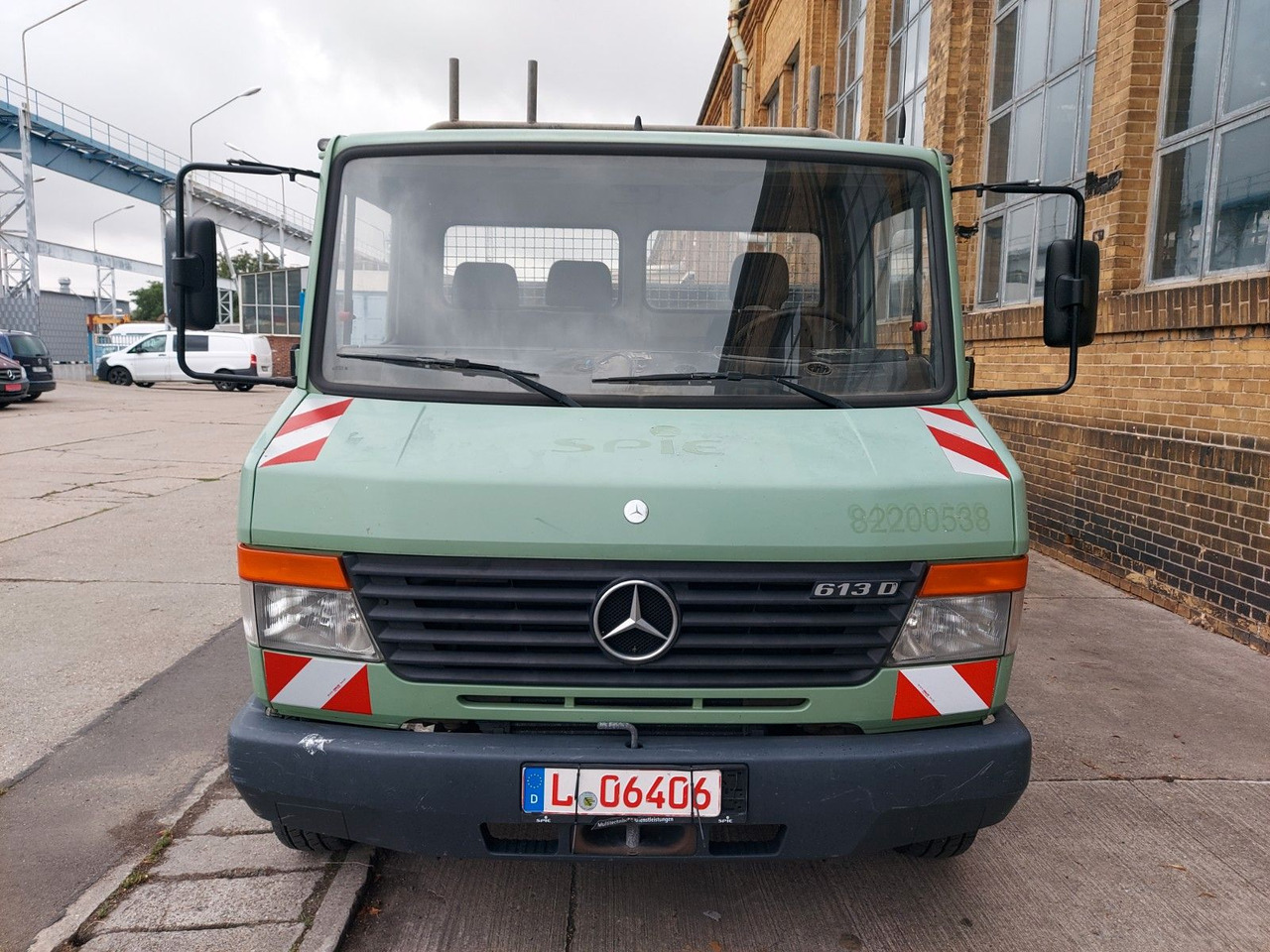 Mercedes-Benz Vario 613D Pritsche lang extralang - Madelauto: pilt 3 Mercedes-Benz Vario 613D Pritsche lang extralang - Madelauto: pilt 3