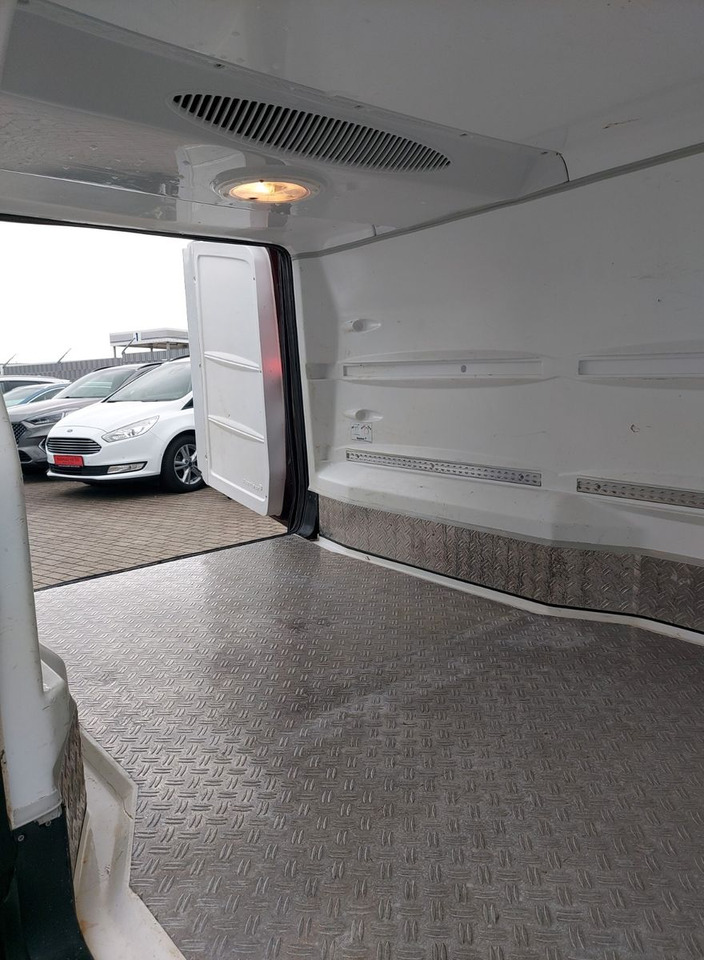 Mercedes-Benz Vito 116 CDI Lang Kühler Cooler KERSTNER 220V - Tarbesõiduk külmik: pilt 4 Mercedes-Benz Vito 116 CDI Lang Kühler Cooler KERSTNER 220V - Tarbesõiduk külmik: pilt 4