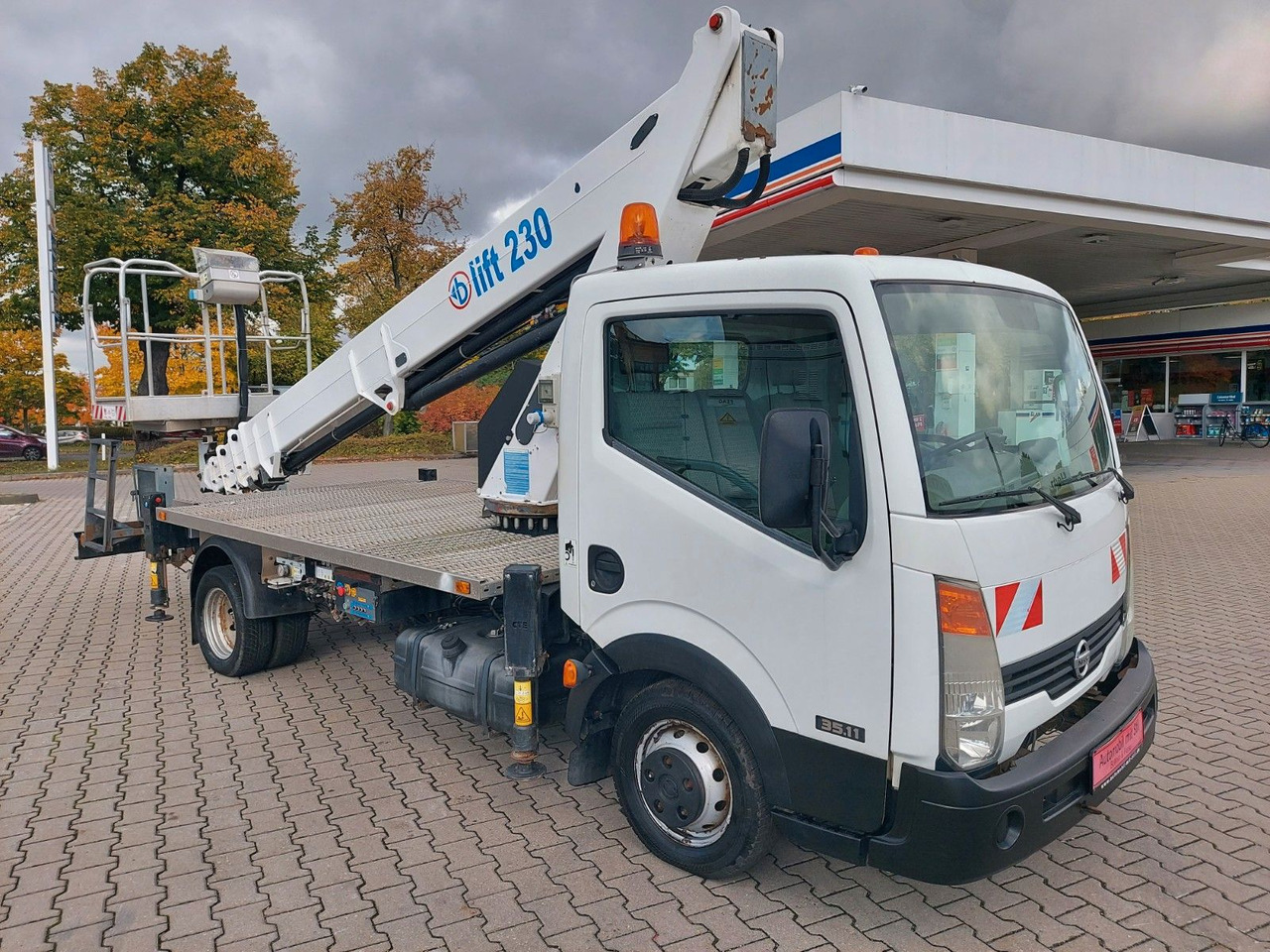 Nissan CABSTAR 35.11 HUBARBEITSBÜHNE LIFT 23 METER NEU - Veoautolt tõusev platvorm: pilt 3 Nissan CABSTAR 35.11 HUBARBEITSBÜHNE LIFT 23 METER NEU - Veoautolt tõusev platvorm: pilt 3