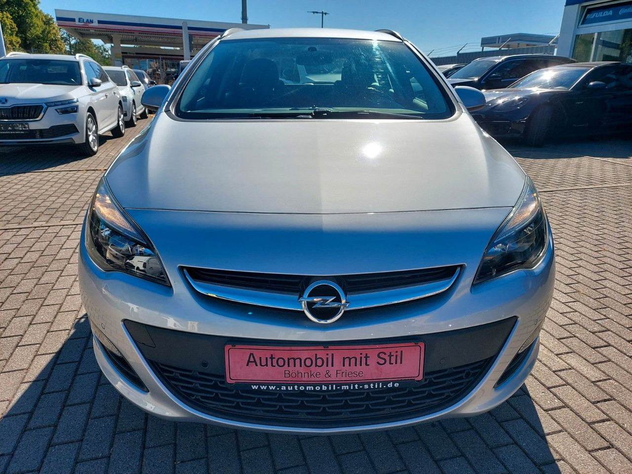 Opel Astra J Sports Tourer Navi Klima Sitzheizung - Universaal: pilt 2 Opel Astra J Sports Tourer Navi Klima Sitzheizung - Universaal: pilt 2