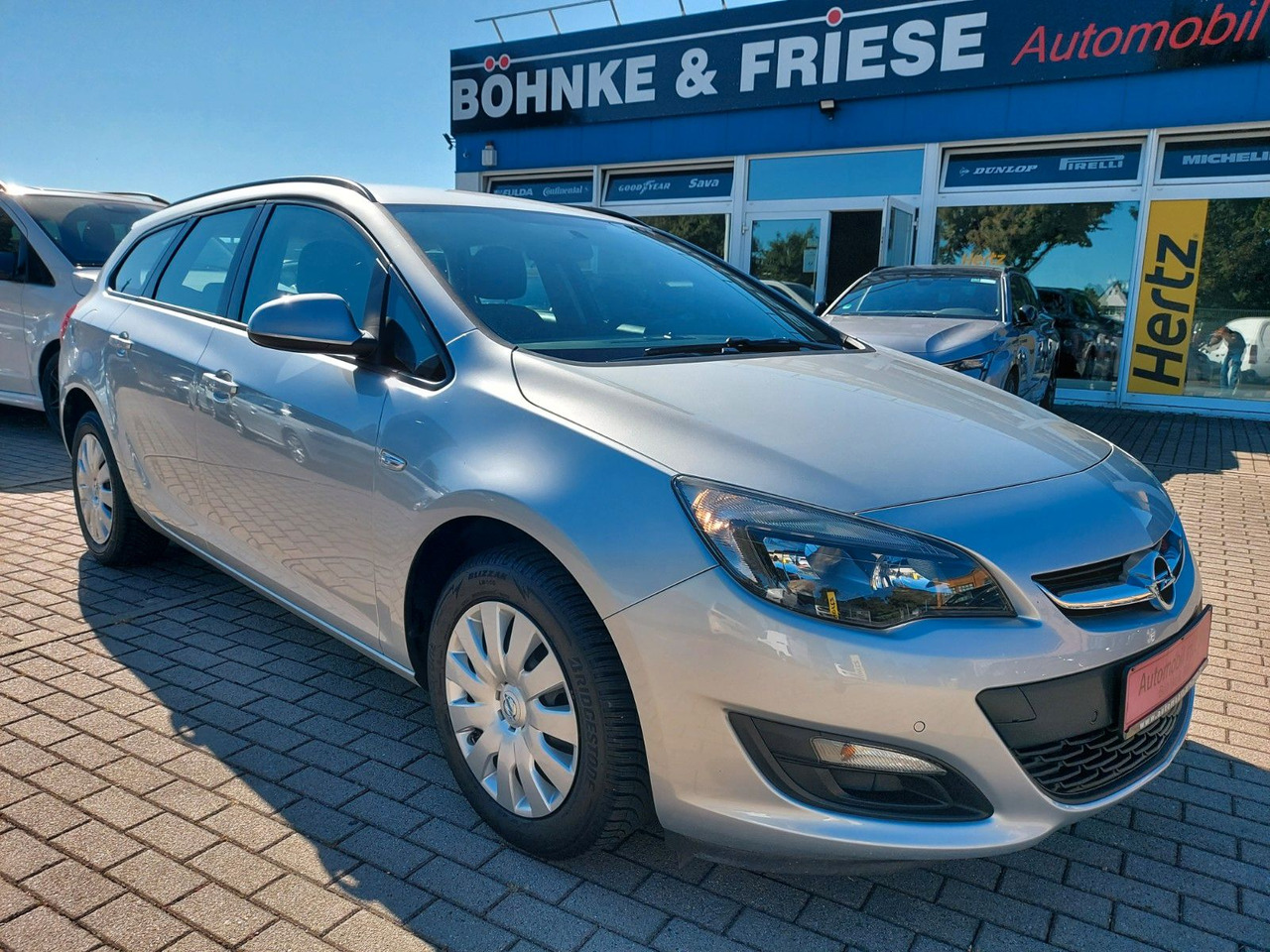 Opel Astra J Sports Tourer Navi Klima Sitzheizung - Universaal: pilt 1 Opel Astra J Sports Tourer Navi Klima Sitzheizung - Universaal: pilt 1