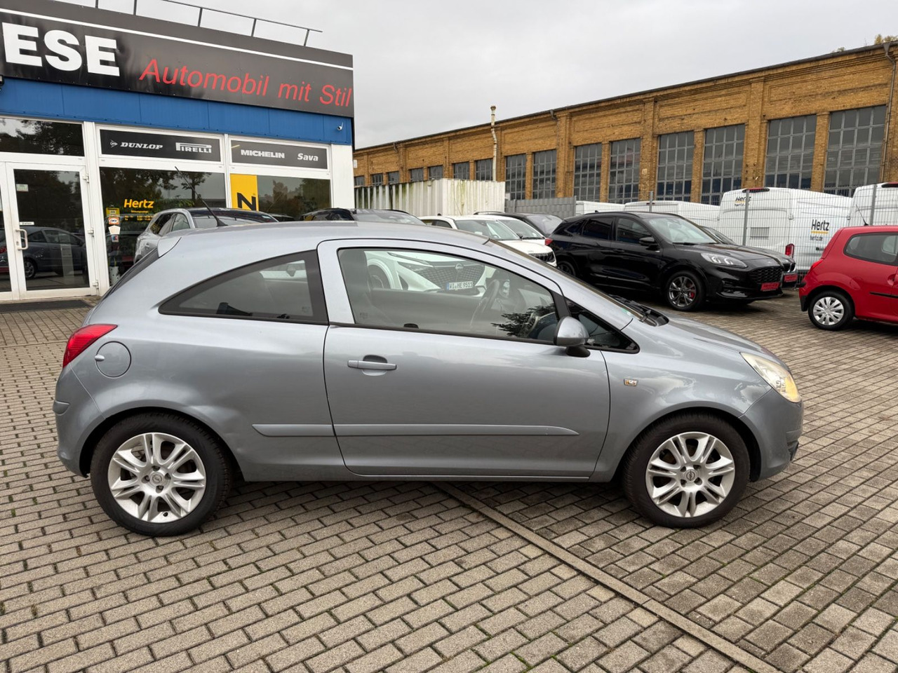 Opel Corsa D Edition KLIMA ALLWETTER REIFEN TÜV 26 - Auto: pilt 5 Opel Corsa D Edition KLIMA ALLWETTER REIFEN TÜV 26 - Auto: pilt 5
