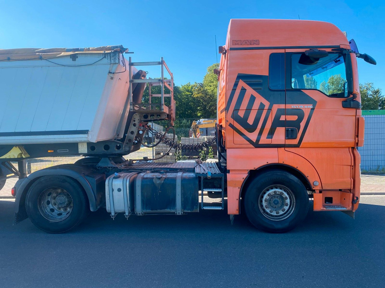 MAN TGX 18.440 4x2 KIPPHYDRAULIK - Sadulveok: pilt 1 MAN TGX 18.440 4x2 KIPPHYDRAULIK - Sadulveok: pilt 1