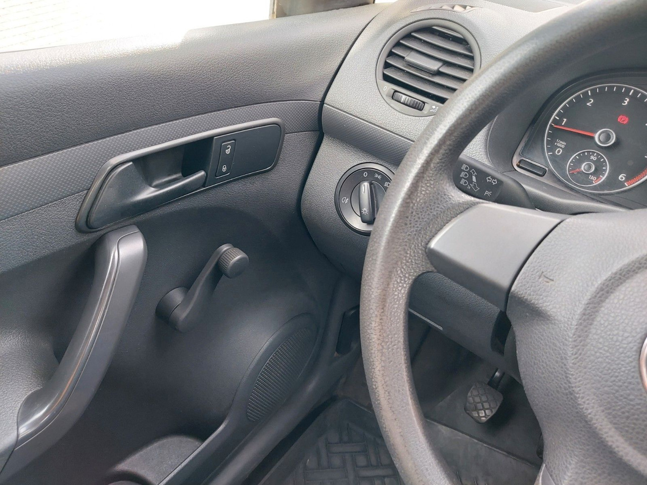 Mikrobuss Volkswagen Caddy Kasten Kombi 2 Sitze Klima Bluetooth: pilt 14 Mikrobuss Volkswagen Caddy Kasten Kombi 2 Sitze Klima Bluetooth: pilt 14