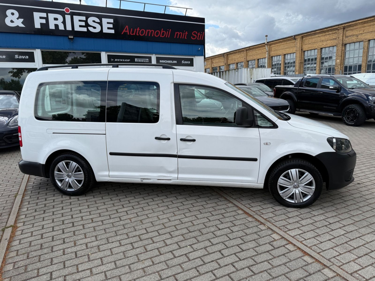 Volkswagen Caddy Maxi KastenKombi 5 SITZER KLIMAA SHZ AHK - Mikrobuss: pilt 3 Volkswagen Caddy Maxi KastenKombi 5 SITZER KLIMAA SHZ AHK - Mikrobuss: pilt 3
