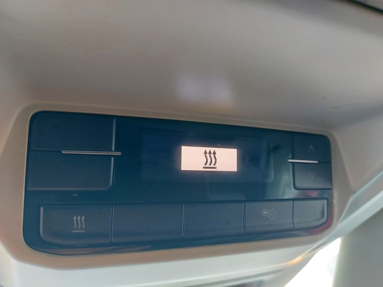 Volkswagen Crafter Kasten 35 lang Hochdach 4MOTION Maxi - Mikrobuss: pilt 3 Volkswagen Crafter Kasten 35 lang Hochdach 4MOTION Maxi - Mikrobuss: pilt 3