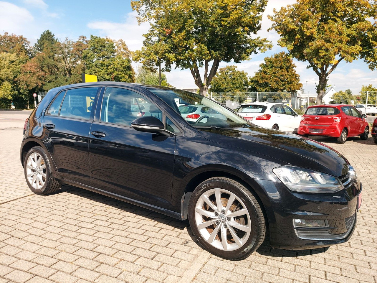 Sedaan Volkswagen Golf VII Lim. Highline Xenon Massage Leder: pilt 8