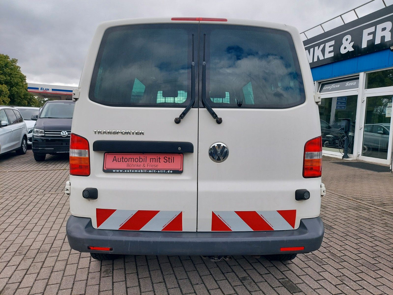 Volkswagen T5 Transporter Kombi Kasten 4Motion lang Klima - Mikrobuss: pilt 5 Volkswagen T5 Transporter Kombi Kasten 4Motion lang Klima - Mikrobuss: pilt 5