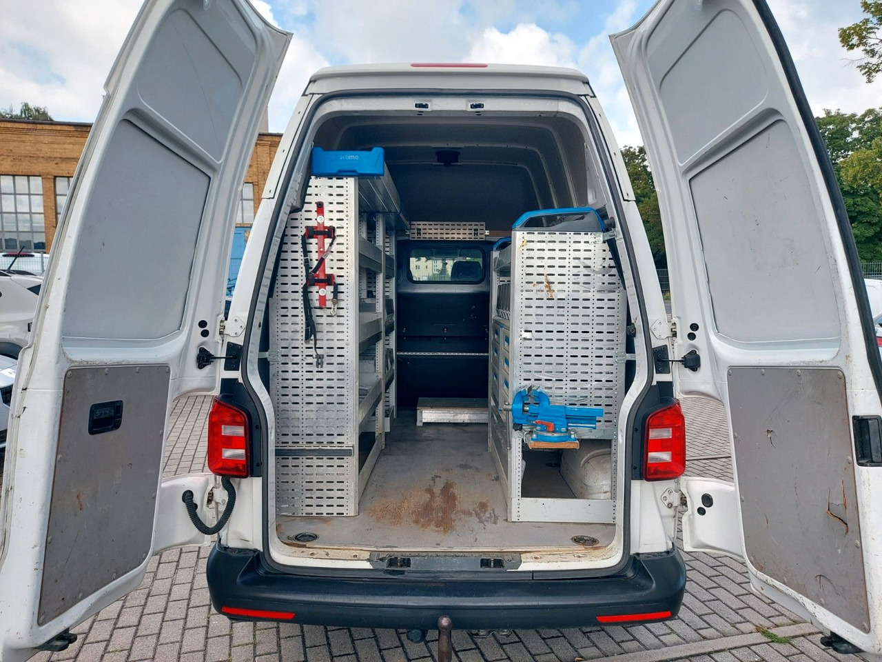 Volkswagen T6 Transporter Kasten Hochdach Lang KLIMA AHK - Mikrobuss: pilt 4 Volkswagen T6 Transporter Kasten Hochdach Lang KLIMA AHK - Mikrobuss: pilt 4