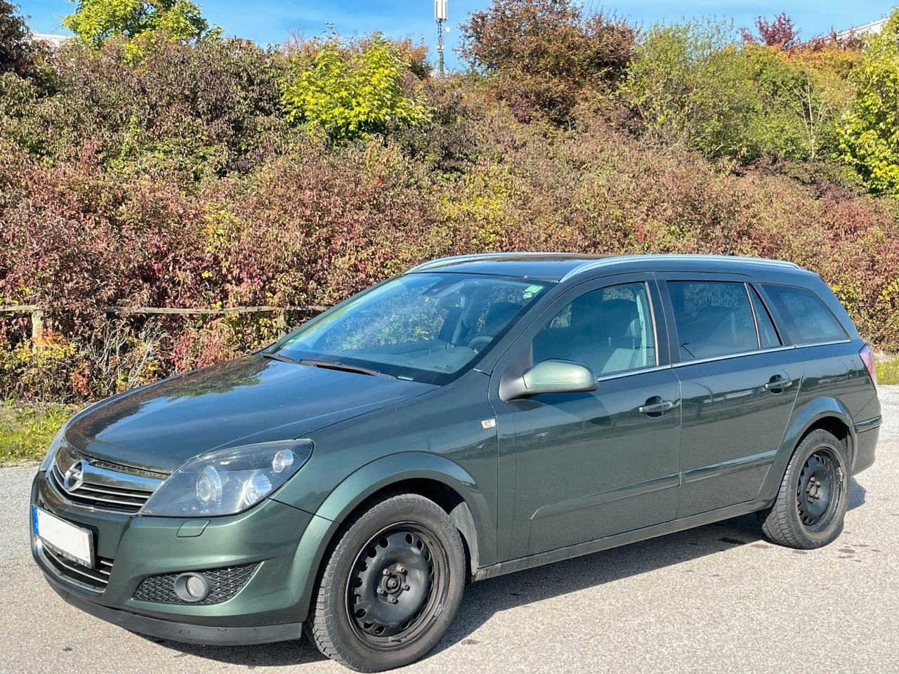 Opel Astra H Caravan Innovation "110 Jahre" TÜV NEU! - Auto: pilt 1 Opel Astra H Caravan Innovation "110 Jahre" TÜV NEU! - Auto: pilt 1