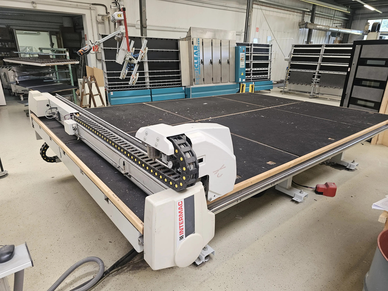1 Stk. CNC Glasplatten Schneideanlage (Intermac) - Tööpink: pilt 1 1 Stk. CNC Glasplatten Schneideanlage (Intermac) - Tööpink: pilt 1