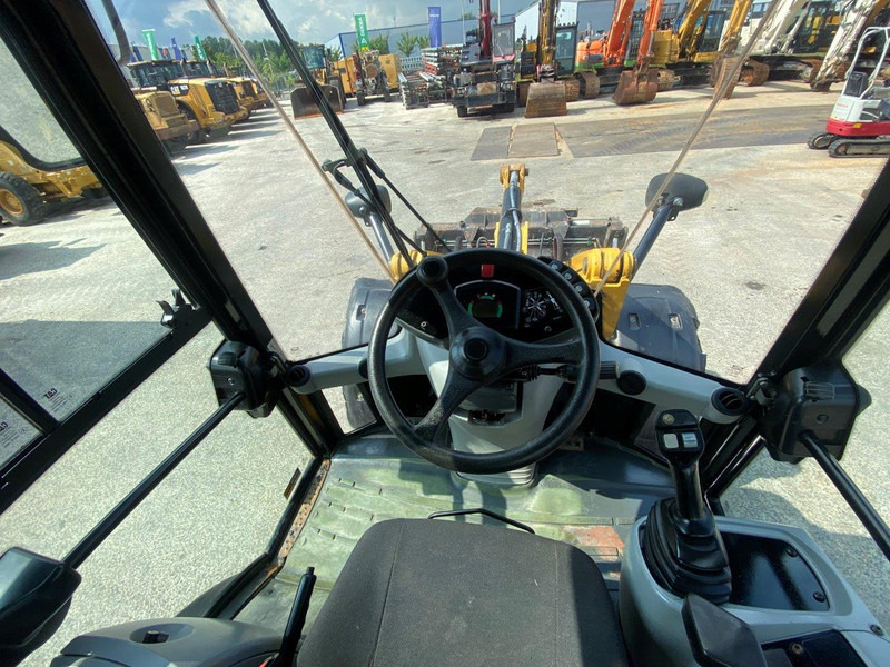 Caterpillar 908 H2 NVT - Rataslaadur: pilt 4 Caterpillar 908 H2 NVT - Rataslaadur: pilt 4