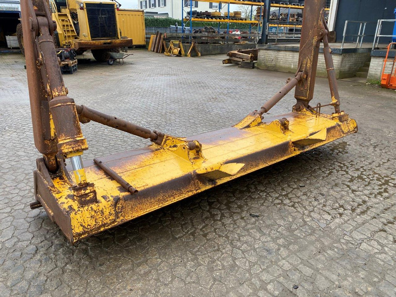 Caterpillar D65 PX - Tera: pilt 1 Caterpillar D65 PX - Tera: pilt 1
