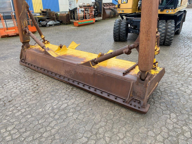 Caterpillar D65 PX - Tera: pilt 2 Caterpillar D65 PX - Tera: pilt 2