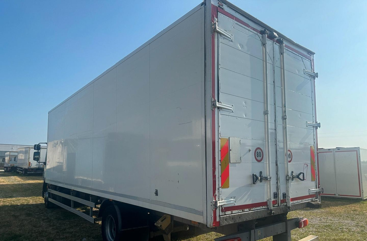 DAF LF 55.220 FURGONE 8 MT. - Kasti veoauto: pilt 4 DAF LF 55.220 FURGONE 8 MT. - Kasti veoauto: pilt 4