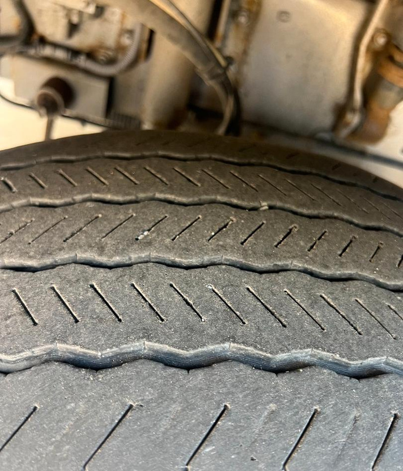 Daf lf 250 fa furgone 8 mt euro 6 - Kasti veoauto: pilt 5 Daf lf 250 fa furgone 8 mt euro 6 - Kasti veoauto: pilt 5