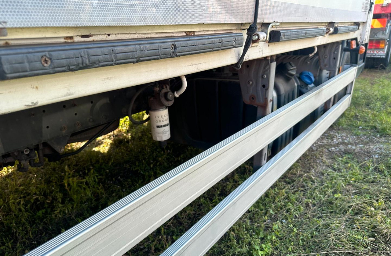 Iveco 120 EL 22 P RIBASSATO CENTINATO EURO 5 - Tent veoauto: pilt 4 Iveco 120 EL 22 P RIBASSATO CENTINATO EURO 5 - Tent veoauto: pilt 4