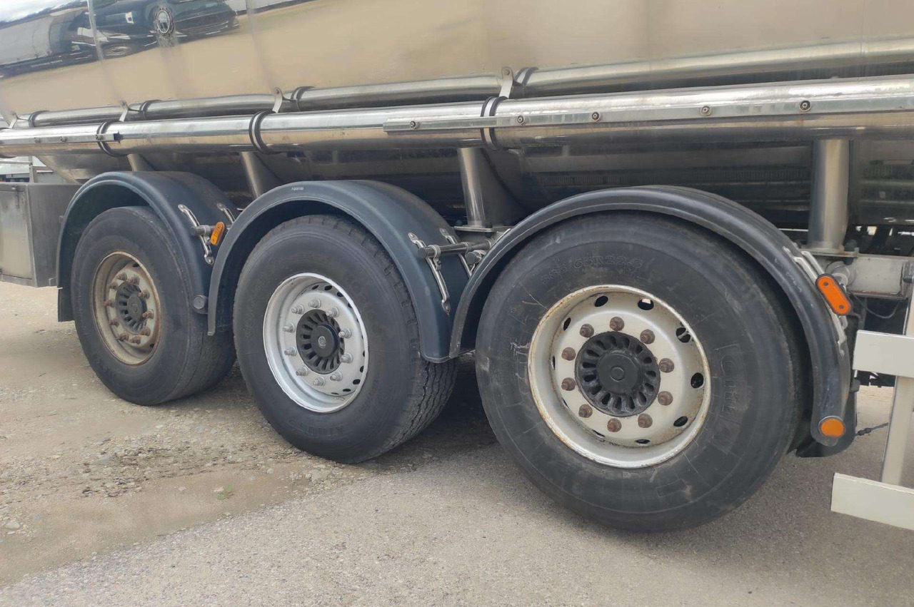 Farcinox - Tsistern poolhaagis: pilt 4 Farcinox - Tsistern poolhaagis: pilt 4