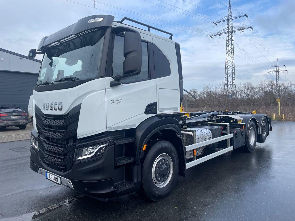 Iveco X-Way AT280X48Y/PSON+ Abrollkipper/PALFINGER/NLA - Konkstõstukiga veoauto: pilt 2 Iveco X-Way AT280X48Y/PSON+ Abrollkipper/PALFINGER/NLA - Konkstõstukiga veoauto: pilt 2