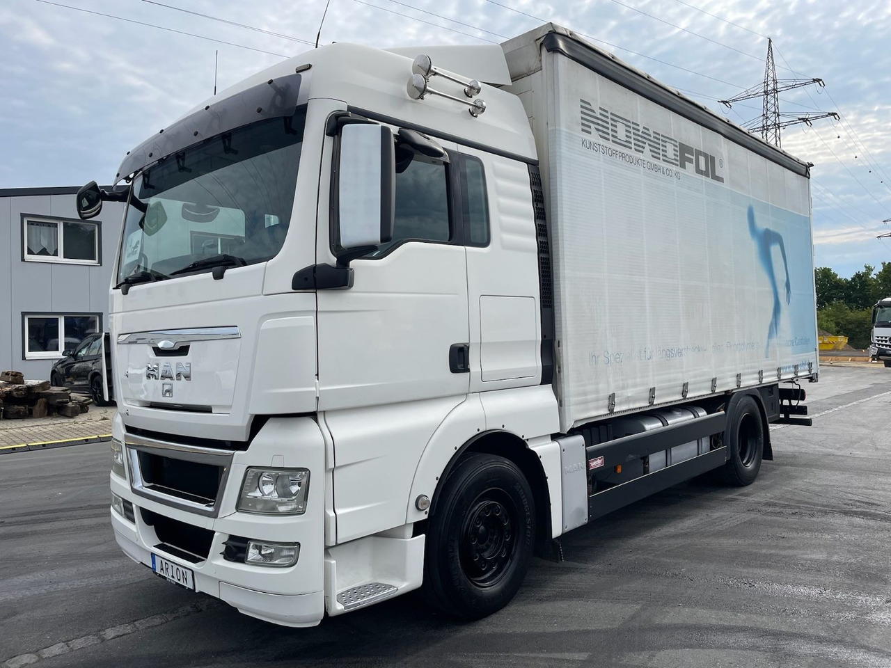 MAN TGX 18.440 4x2 BL Pritsche+Plane/AC/2xBett/EU5 - Tent veoauto: pilt 3 MAN TGX 18.440 4x2 BL Pritsche+Plane/AC/2xBett/EU5 - Tent veoauto: pilt 3