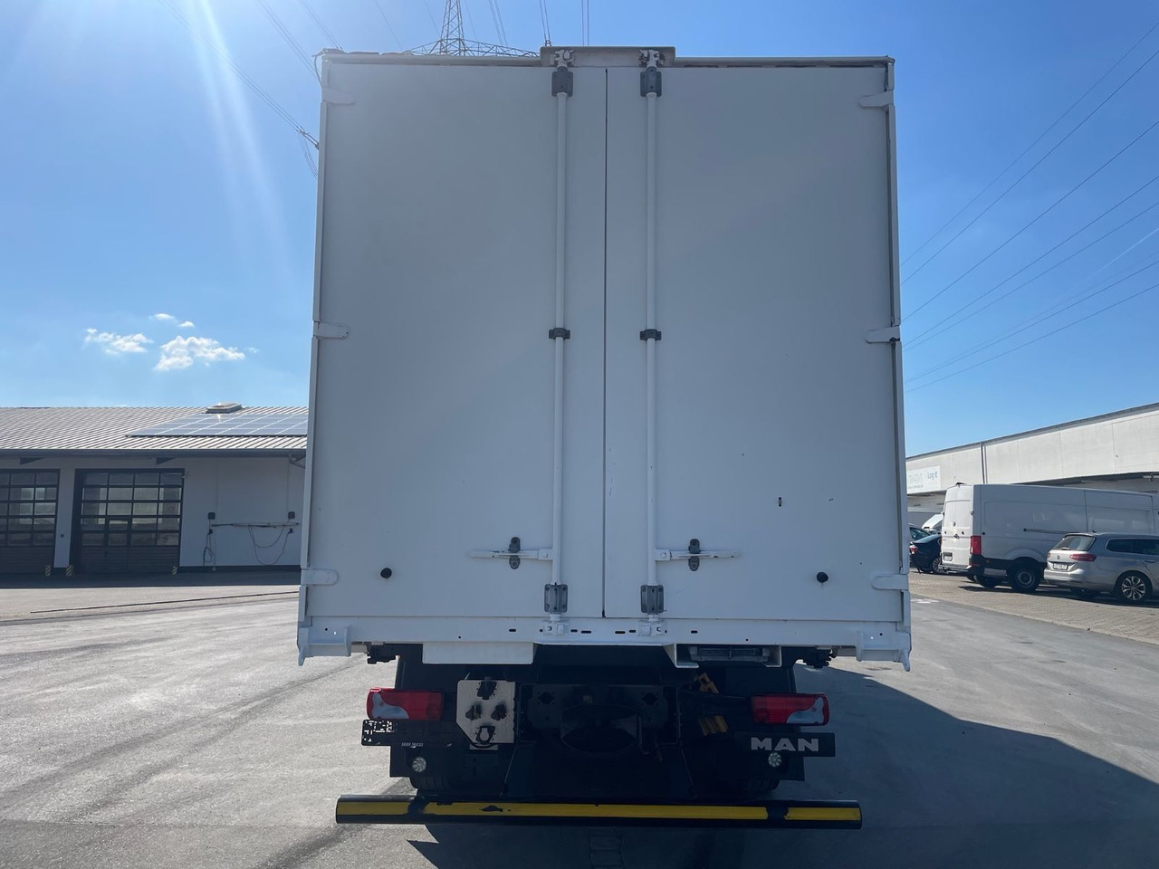 MAN TGX 26.470 6x2-4 LL Pritsche+Plane/BDF/NLA/EU6d - Tent veoauto: pilt 5 MAN TGX 26.470 6x2-4 LL Pritsche+Plane/BDF/NLA/EU6d - Tent veoauto: pilt 5