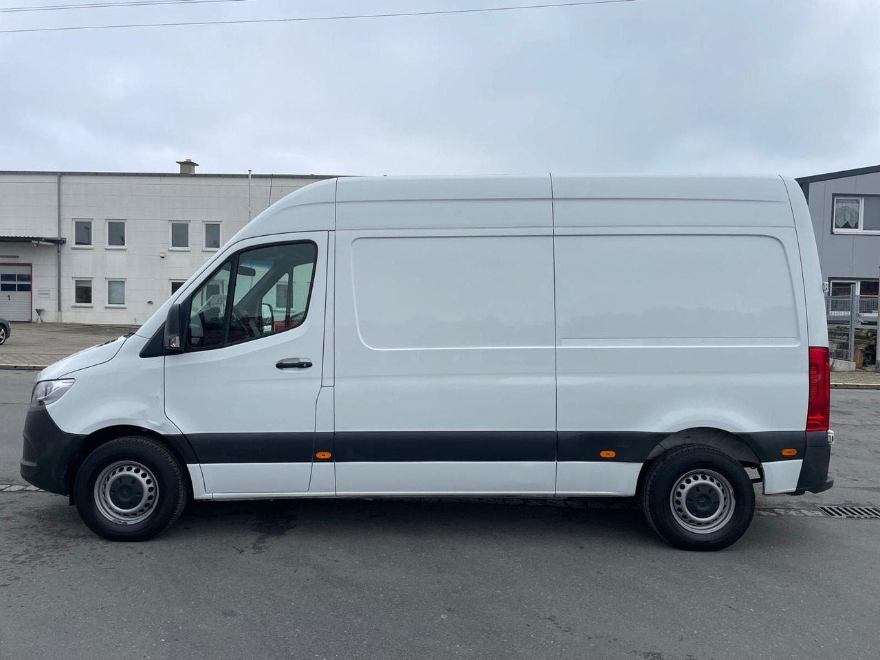 Mercedes-Benz eSprinter L2H2 Kastenwagen/47KW/AC/Kamera - Kaubik, Elektrikaubik: pilt 4 Mercedes-Benz eSprinter L2H2 Kastenwagen/47KW/AC/Kamera - Kaubik, Elektrikaubik: pilt 4