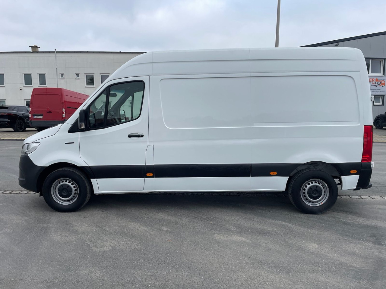 Mercedes-Benz eSprinter L2H2 Kastenwagen/47KW/AC/Kamera - Kaubik, Elektrikaubik: pilt 4 Mercedes-Benz eSprinter L2H2 Kastenwagen/47KW/AC/Kamera - Kaubik, Elektrikaubik: pilt 4