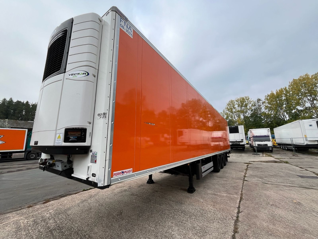 Schmitz Cargobull SCB*S3B/CARRIER/Vector1550/LBW/BÄR/2347h/13,4m - Külmutiga poolhaagis: pilt 2 Schmitz Cargobull SCB*S3B/CARRIER/Vector1550/LBW/BÄR/2347h/13,4m - Külmutiga poolhaagis: pilt 2