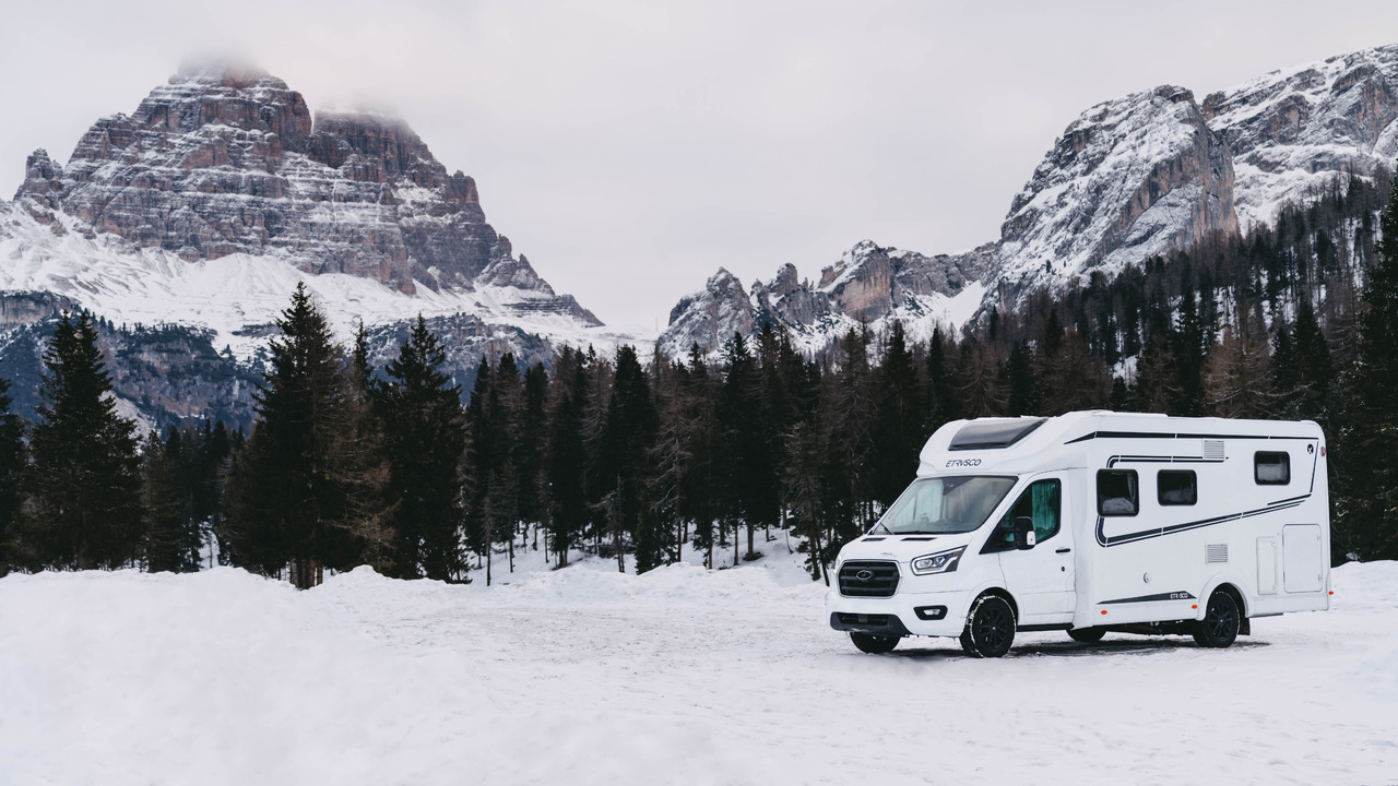 Etrusco T 7.3 QCF - Poolintegreeritud matkaauto: pilt 2 Etrusco T 7.3 QCF - Poolintegreeritud matkaauto: pilt 2