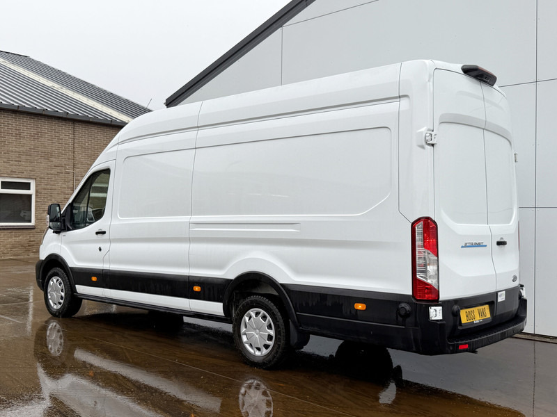 Ford E-Transit 184PK 75kWh 390 Elektrisch 75kWh 334km WLTP BEV Snelladen L4H3 Climate Control Carplay 360° Camera Tachograaf Stoelverwarming Parkeersensoren voor achter Laadkabel - Kaubik, Elektrikaubik: pilt 2 Ford E-Transit 184PK 75kWh 390 Elektrisch 75kWh 334km WLTP BEV Snelladen L4H3 Climate Control Carplay 360° Camera Tachograaf Stoelverwarming Parkeersensoren voor achter Laadkabel - Kaubik, Elektrikaubik: pilt 2