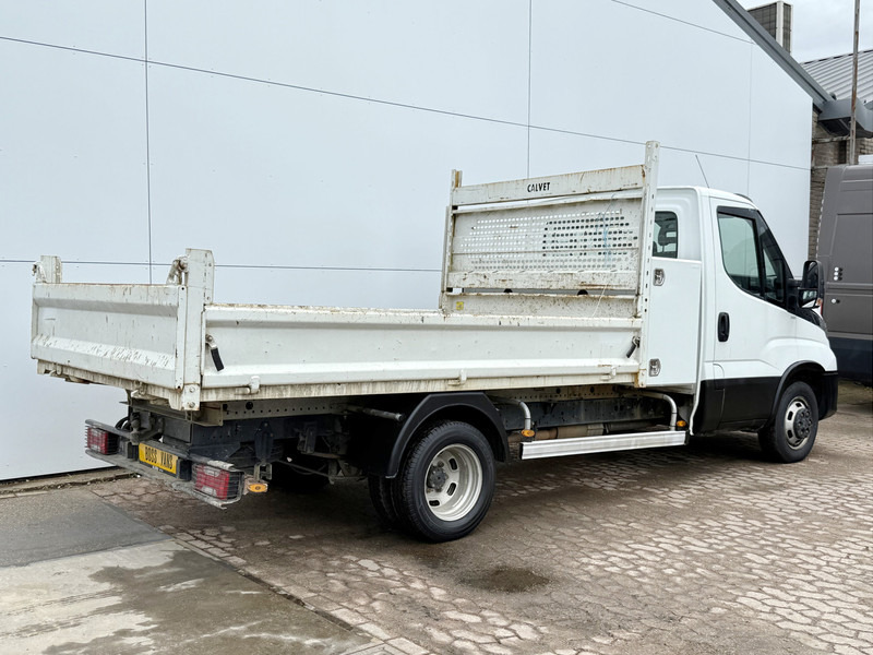 Iveco Daily 35C12 2.3 L3 Kipper Dubbellucht 3.5t Trekhaak Airco Cruise Control Lucht Geveerde Stoel - Tarbesõiduk kallur: pilt 4 Iveco Daily 35C12 2.3 L3 Kipper Dubbellucht 3.5t Trekhaak Airco Cruise Control Lucht Geveerde Stoel - Tarbesõiduk kallur: pilt 4