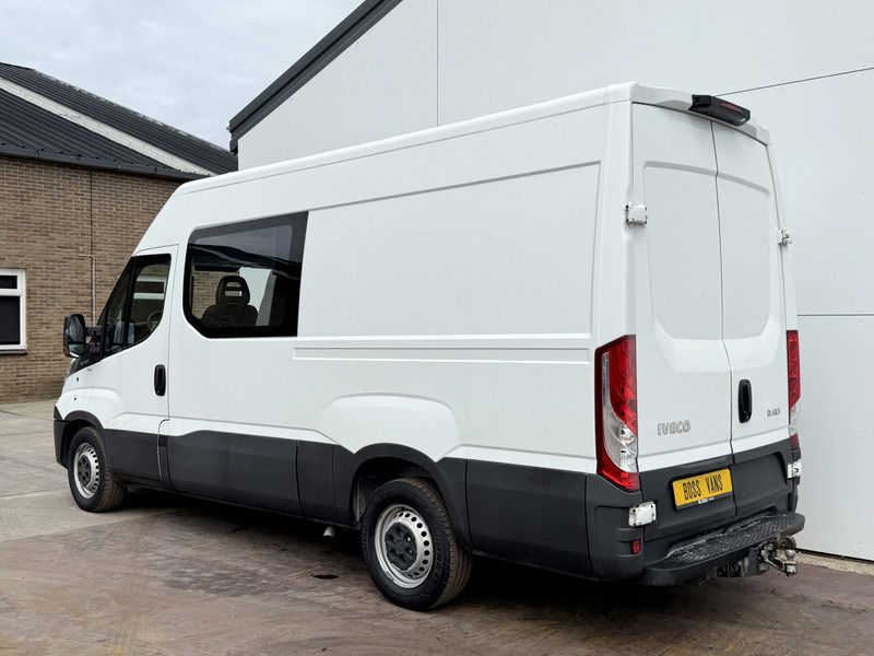 Iveco Daily 35S14 2.3 L2H2 Dubbele Cabine 7 Stoelen Mixto DoKa Airco Cruise Control Trekhaak 3.5t Lucht geveerde stoel - Kaubik, Meeskonnaauto: pilt 2 Iveco Daily 35S14 2.3 L2H2 Dubbele Cabine 7 Stoelen Mixto DoKa Airco Cruise Control Trekhaak 3.5t Lucht geveerde stoel - Kaubik, Meeskonnaauto: pilt 2