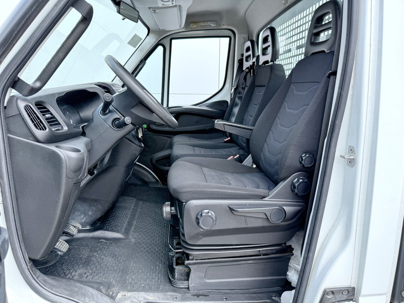 Iveco Daily 35S14 2.3 Open Laadbak Pritische Airco Cruise Control Lucht Geveerde Stoel - Madelauto: pilt 5 Iveco Daily 35S14 2.3 Open Laadbak Pritische Airco Cruise Control Lucht Geveerde Stoel - Madelauto: pilt 5