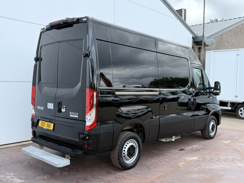 Iveco Daily 35S18 3.0 Automaat L2H2 Adaptieve Cruise Control LED Airco Camera Trekhaak - Kaubik: pilt 3 Iveco Daily 35S18 3.0 Automaat L2H2 Adaptieve Cruise Control LED Airco Camera Trekhaak - Kaubik: pilt 3